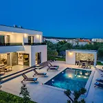 Garoful Zadarvillas Villa Sukošan