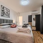 Villa Garoful Zadarvillas Sukošan