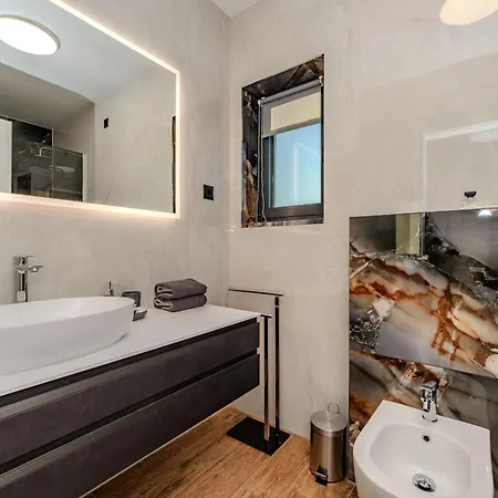 Garoful Zadarvillas Βίλα
