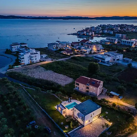 Garoful Zadarvillas Sukošan