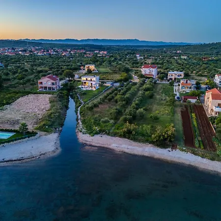 Garoful Zadarvillas 빌라